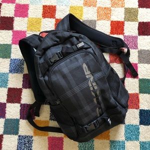 DAKINE Grom 13L Small Backpack EUC